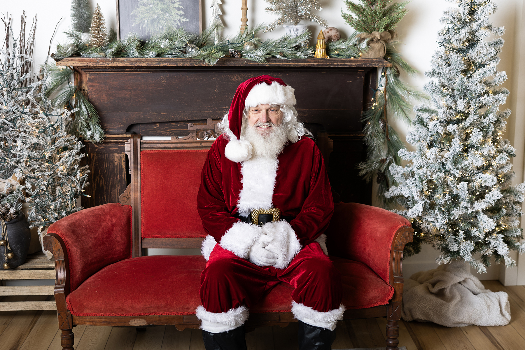 Light-The-Night-Wellman-Santa.jpg